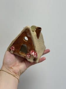 Réalisation d'une élève en cours de modelage